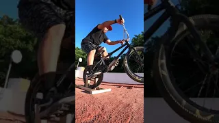 Aprende Trucos de Bmx Fácil y Rápido con este Rack de Madera 🪵 #shorts