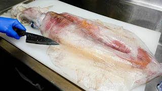 Tried Filleting a "Red Monster" Which Became Enormous on the Island