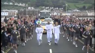 Muse carrying the Olympic torch.flv