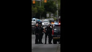 Police exchange gunfire with suspects outside B.C. bank