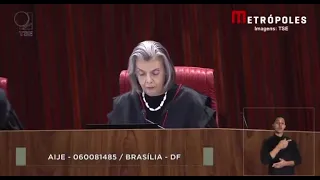 Com voto de Cármen Lúcia, TSE forma maioria para tornar Bolsonaro inelegível até 2030