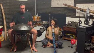 Sandrá ⎮ Didgeridoo & Handpan