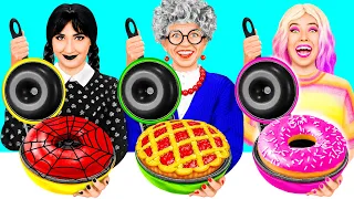 Sfida Di Cucina — Wednesday vs Nonna | Gadget da Cucina e Trucchi Per i Genitori Fun Fun Challenge