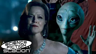 Sigourney Weaver vs. Paul The Alien | Paul (2011) | Science Fiction Station