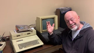 Trash picked an Apple IIe