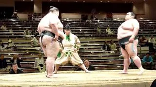 Orora (2-4) - Kenho (3-3) , Sumo : Natsubasho 2013