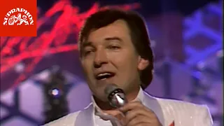 Karel Gott - Muzika (oficiální live video)