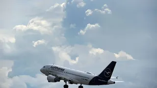 Lufthansa-Aktionäre stimmen für Rettungspaket