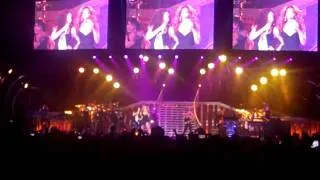 Alicia Keys and Beyonce Put it in a love Song LIVE MSG 3/17/2010