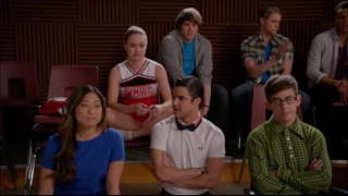 Glee -  Blaine asks Tina and Artie to sing with him at graduation 5x09