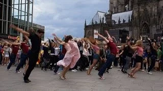 Dirty Dancing unterm Kölner Dom (Flashmob)