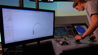 Manoeuvring with Azipods - turning in independent mode