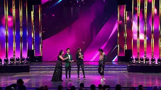 Sunil Grover Teaches Deepika On How To Grow Her Social Media Following At Smule Murchi Music Awards