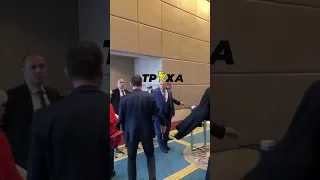 российский делегат получил леща за сорваный украинский флаг