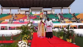 MESSE D'ORDINATION ÉPISCOPALE ET D'INSTALLATION DE MGR ABEL LILUALA AU STADE MUNICIPAL DE PN PART I