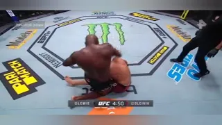 Derrik Lewis vs Aleksei Oleinik  TKO