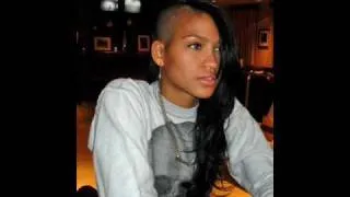 Cassie Shaved Her Head LOL WHY?????????