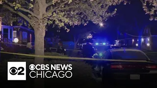 Man shot by someone sitting inside his own car on Chicago's South Side