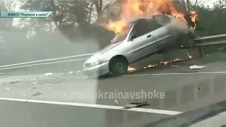 На трасі біля Ворзеля вибухнув автомобіль