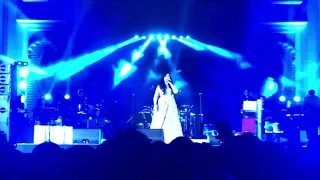 Sun Raha Hy na Tu Ro Rhi Hun Main - Shreya Ghoshal live in concert Dubai bollywood park