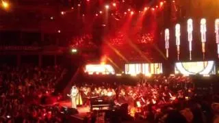 Florence + The Machine - Shake It Out @ Royal Albert Hall, TCT Teenage Cancer Trust Gig