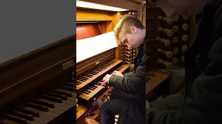 This Bach-Fugue is Magnificent! #organ #music #pipe #church #bach #kirche #fuga #musician
