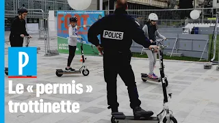 Paris : des policiers, moniteurs de trottinettes