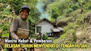 Nekad !! Sang Suami Sudah Meninggal, Wanita Ini Tetap Memilih Tinggal Di Rumah Tengah Hutan