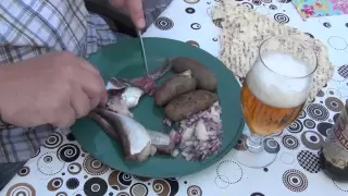 The traditional Swedish way to eat surströmming