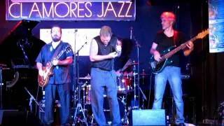 Little Mike & The Tornadoes - "Good Gal" [Clamores, Madrid 14/07/2013]