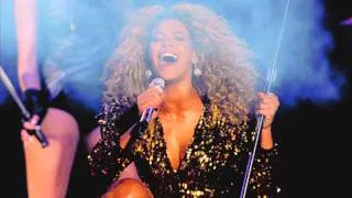 Beyonce -  If I were a boy, You oughta know live at Glastonbury