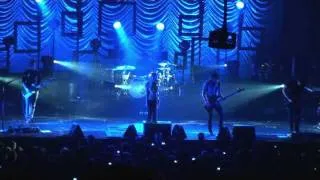 Paramore- "Conspiracy" (HD) Live in Philadelphia on October 17, 2009