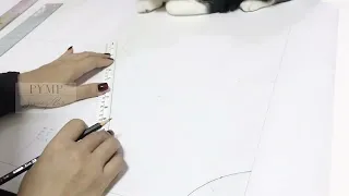 Love me love my cat ❤️ #patternmaking #sewing #cat #tuxedocat