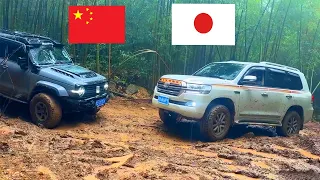 Toyota 4Runner 4.0L V6 with Land Cruiser GXR 4.0L V6 vs Tank 500 3.0L V6 Turbo vs Tank 300 2.0L