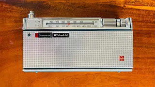 (ĐÃ BÁN) Radio NATIONAL PANASONIC (Màu xanh). Model: RF-800D. 2band (AM&FM90). Japan sản xuất: 1960.