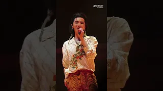 华晨宇 HUA CHENYU - Flowers In Town FULL 小镇里的花 - MARS CONCERT 2023 Wuhan 武汉 火星演唱會 2023