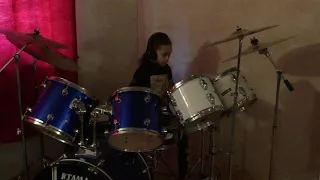 BILLY EILISH : BAD GUY : Covered by : RosaPhyllis English Drummer