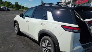 2022 Nissan Pathfinder SL Walk-Around Video