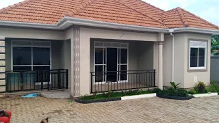 House for sale along Entebbe Road Uganda going for 350 m Ugx