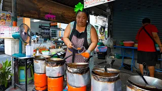 Wok master chef cooking The best pad Thai in Bangkok | Thai street food