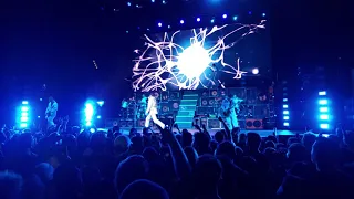 Bring Me The Horizon - Avalanche - 4K - Live @ Viejas Arena in San Diego 10/19/19
