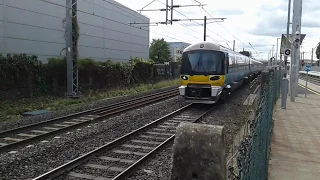 Trains at: West Ealing, GWML, 08/09/18