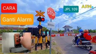 Cara Ganti Sirine Perlintasan Kereta Api Brigif Palur - Indonesian Railroad crossing