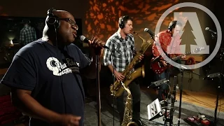 Barrence Whitfield & The Savages - Walk Out | Audiotree Live