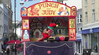 David Wilde`s Punch & Judy Show in Hastings Town Centre 14/07/18