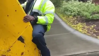 ‪ How Hood Dudes Be Working On The Garbage/Sanitation Truck