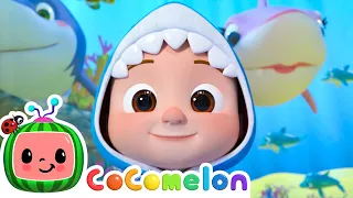 🦈 Baby Shark On A Deep Sea Submarine 🦈 | @CoComelon  | 🔤 Moonbug Subtitles 🔤