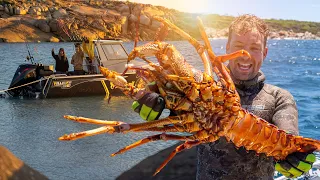 How To Catch GIANT Rock Lobster!