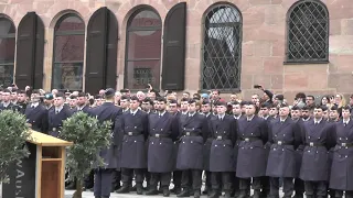 Abmeldung der Veranstaltung. Danach die Schlachtrufe der Kompanien. Gelöbnis 07.03.24 Nürnberg