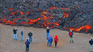 MOLTEN LAVA SLOWLY ADVANCES TOWARD VISITORS-Lava Sound ICELAND VOLCANO ERUPTION ARCHIVEA